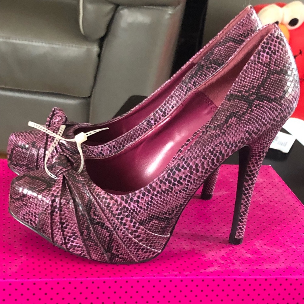 Qupid brand new platform pumps
